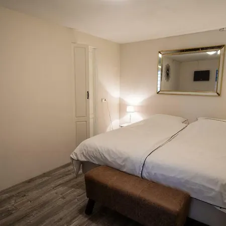 Sleep&stay Floris Iv Appartement *